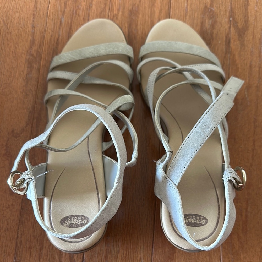 Dr. Scholl's Cream Sandals with Cushioned Footbed